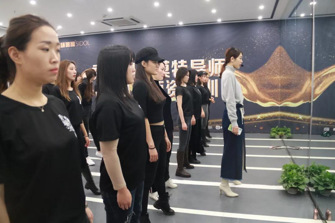 微信图片_20191121145914.jpg