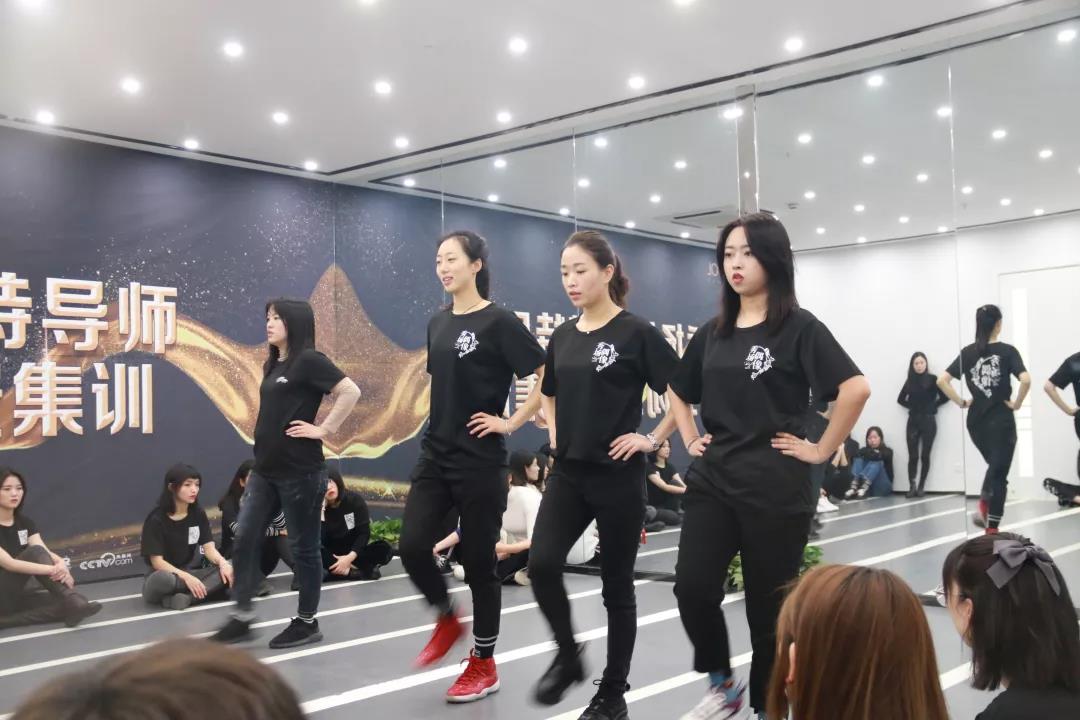微信图片_20191121145927.jpg